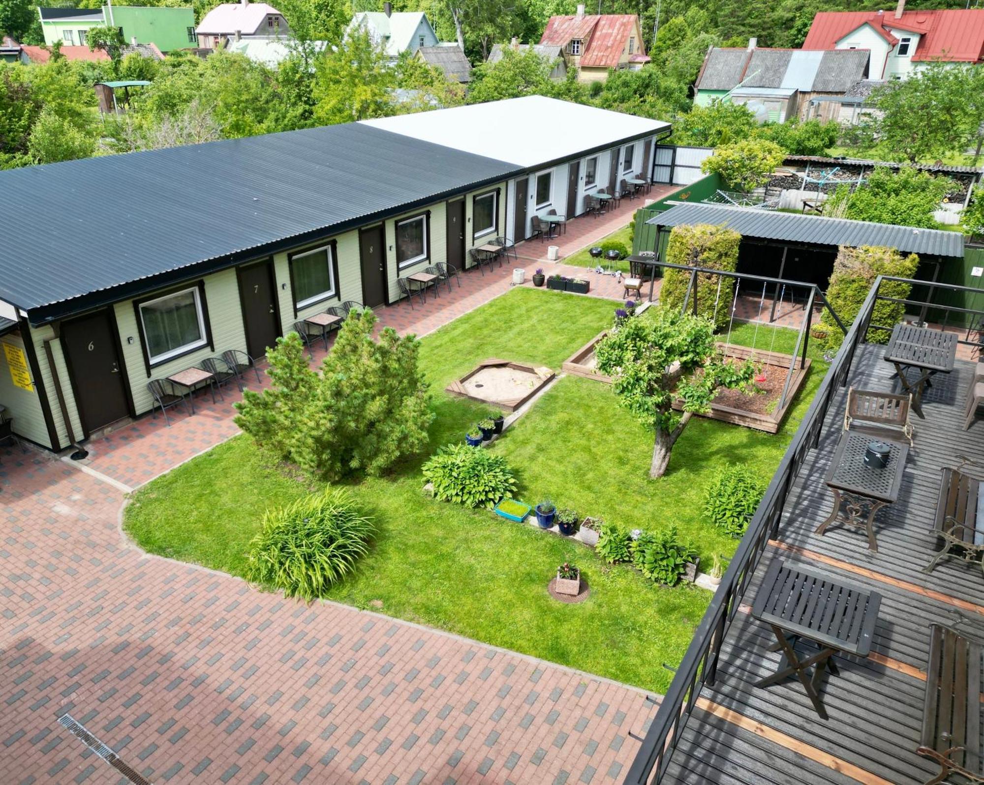 Guesthouse Maenniku ปาร์นู ภายนอก รูปภาพ
